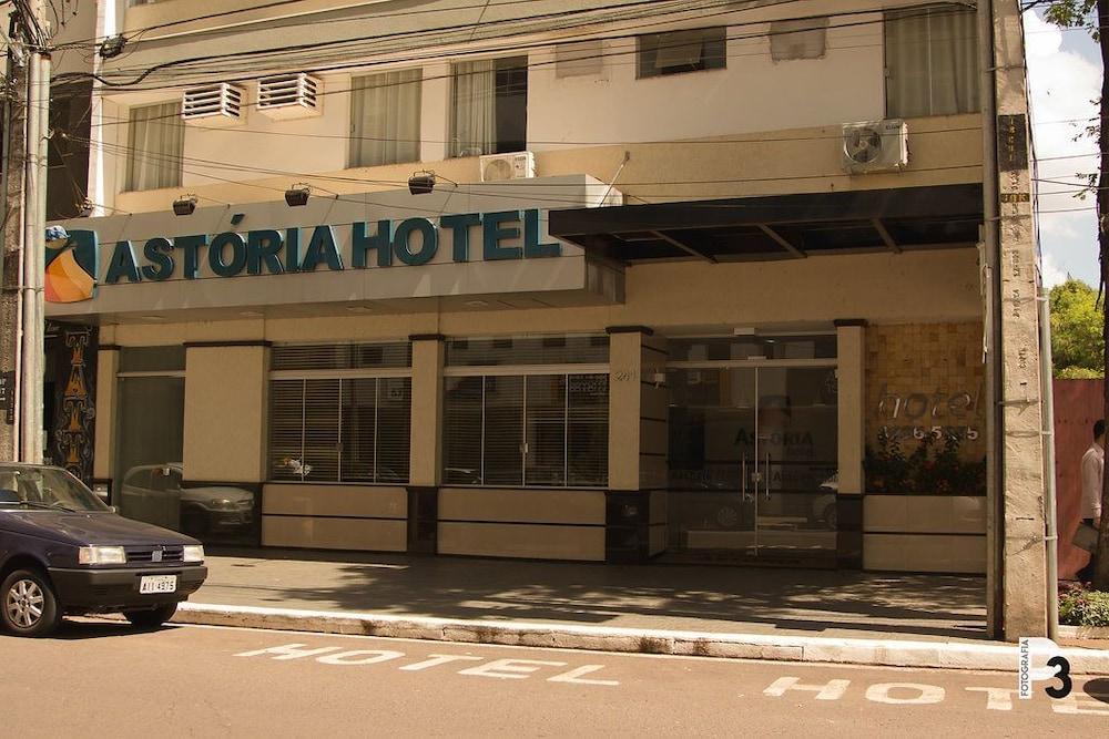 Hotel Astoria Maringá Buitenkant foto